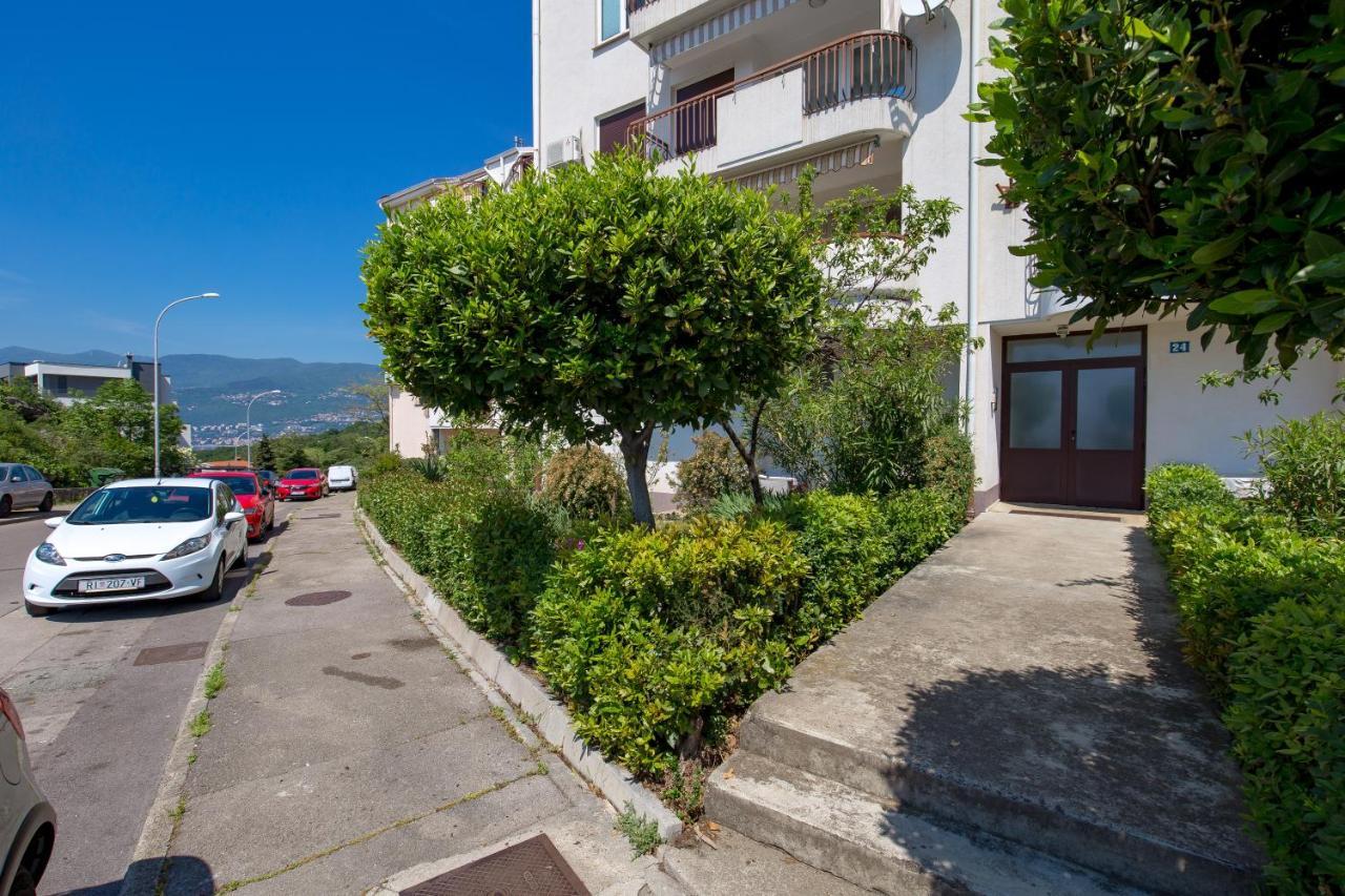 Modern Apartment Di Piu With Free 20M2 Garage Parking Rijeka Exterior foto