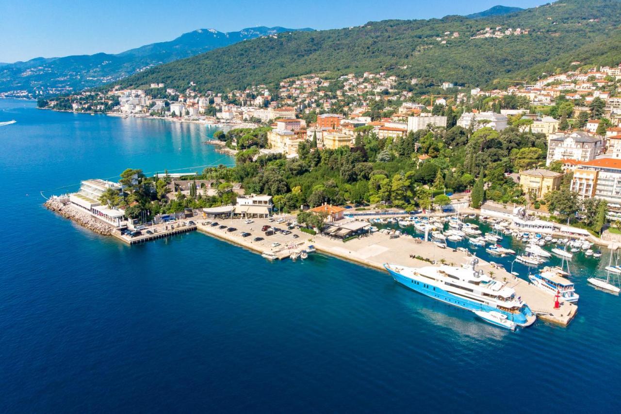 Modern Apartment Di Piu With Free 20M2 Garage Parking Rijeka Exterior foto